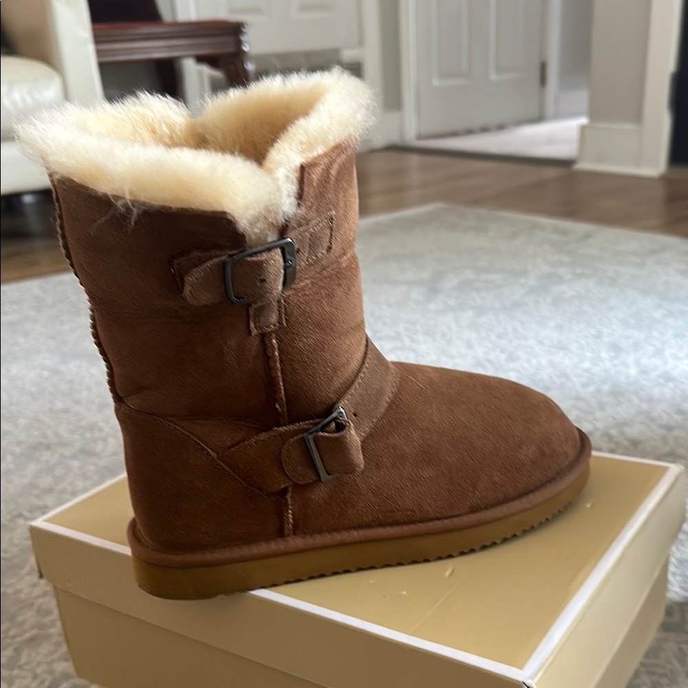 Brown Shearling-Lined Boots